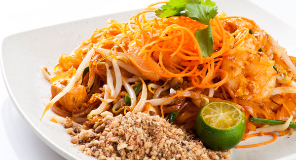 A freshly prepared Thai noodle dish